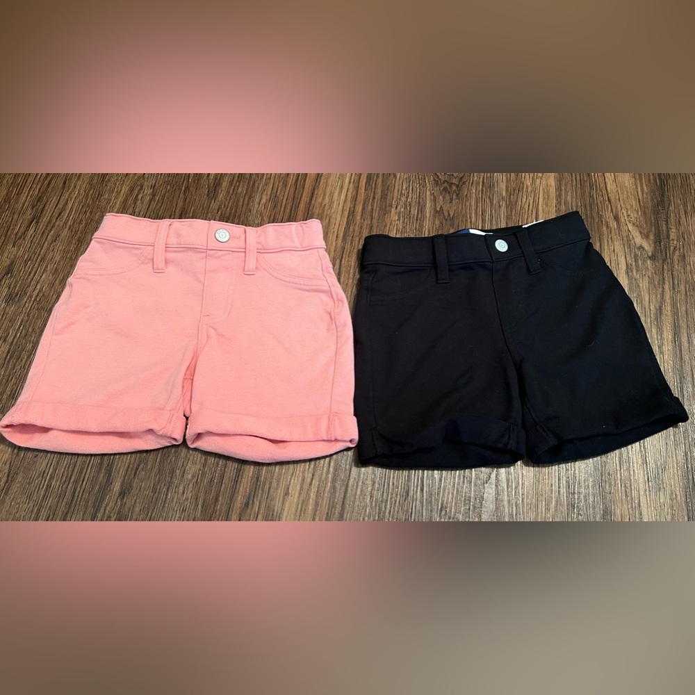 Lot of 2 pairs girls Old Navy shorts size 6-7